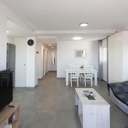 At Gregal Ii דירה